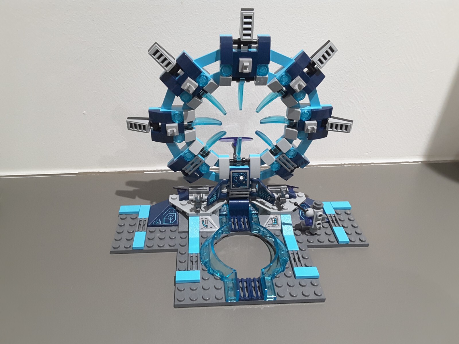 Picture 16 of 24