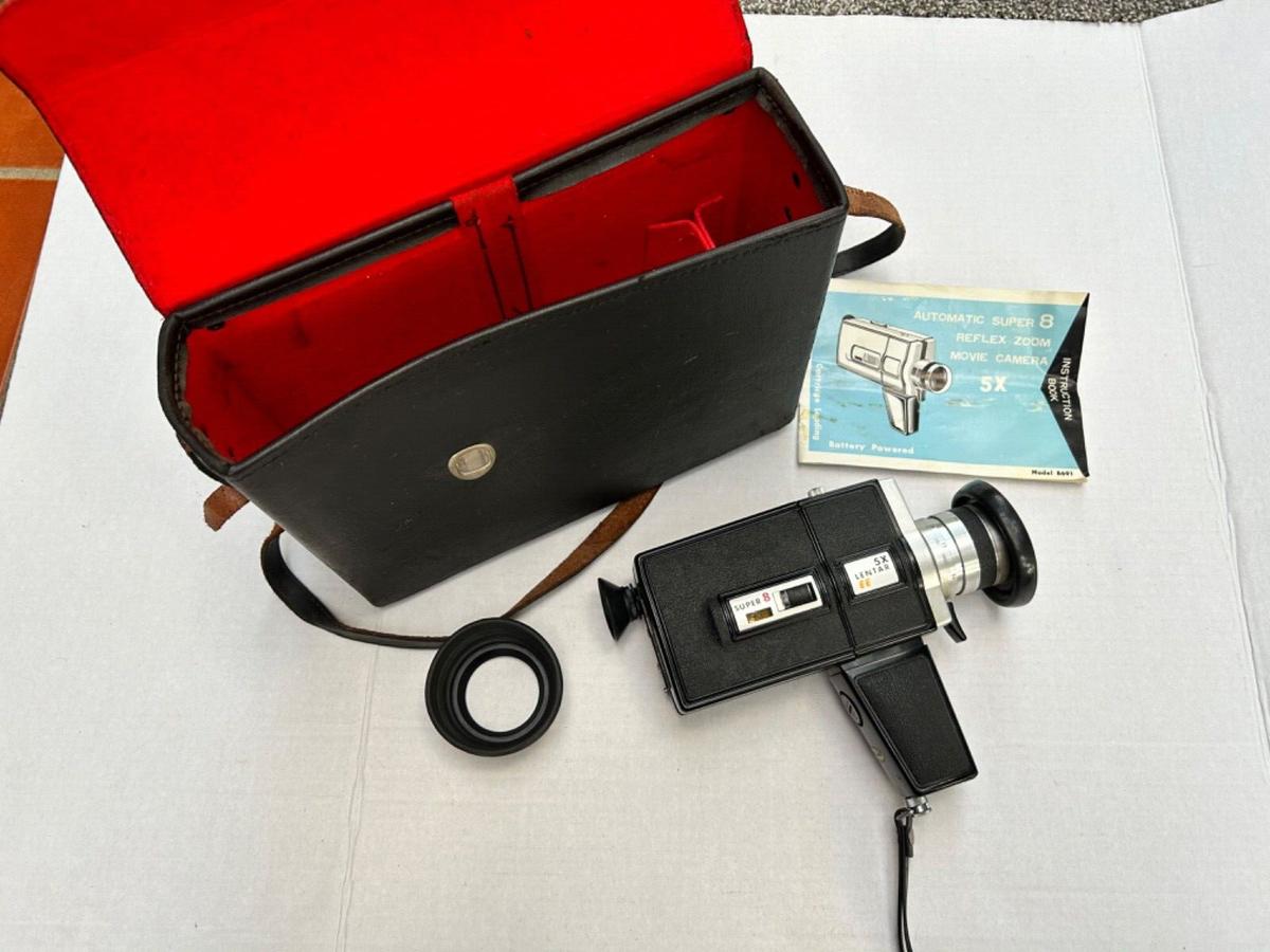 Vintage Lentar Super 8 Movie Camera Lentar 5x EE Reflex Zoom w