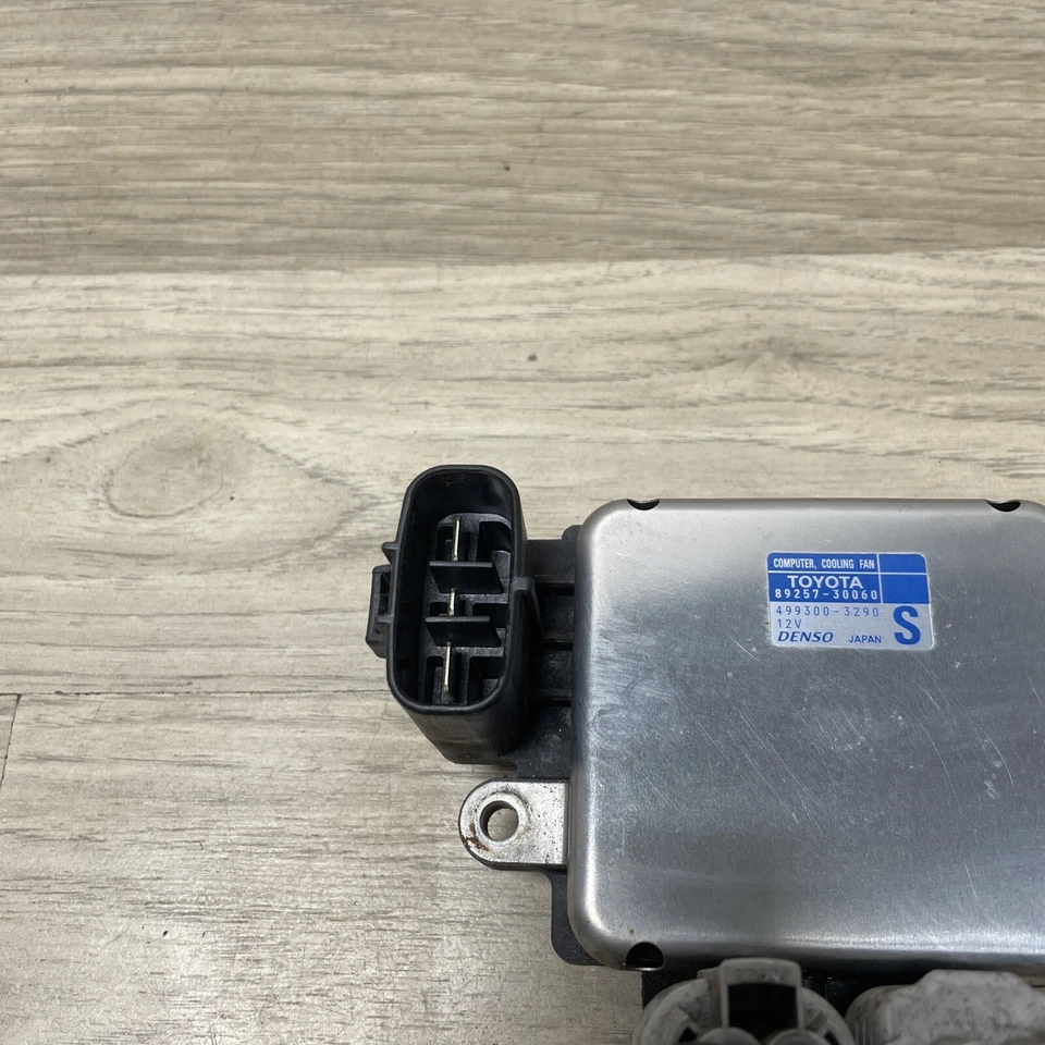 MÓDULO VENTILADOR REFRIGERACIÓN ORDENADOR TOYOTA LEXUS ES350 GS300 89257-30080 499300-3310 Foto 4 de 4