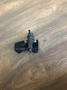 BMW E65 735i Reinigungsdüse Xenon Scheinwerfer Stoßstange 7001949