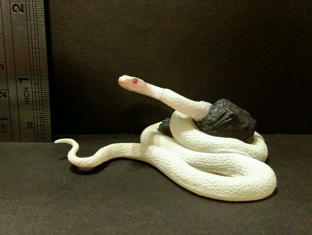 RARE Kaiyodo Natural Monuments Japanese Albino White Rat Snake