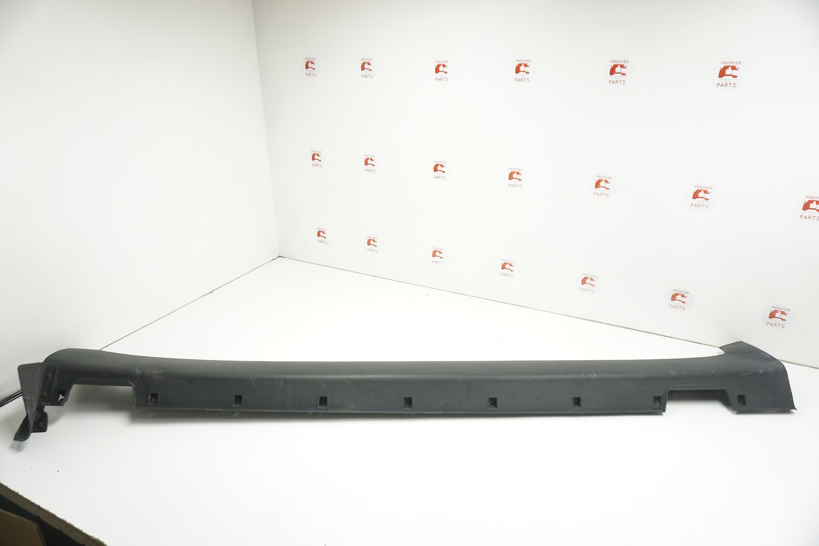 2011-2013 Kia Sportage Right Passenger Side Rocker Panel Molding Skirt Used Rh