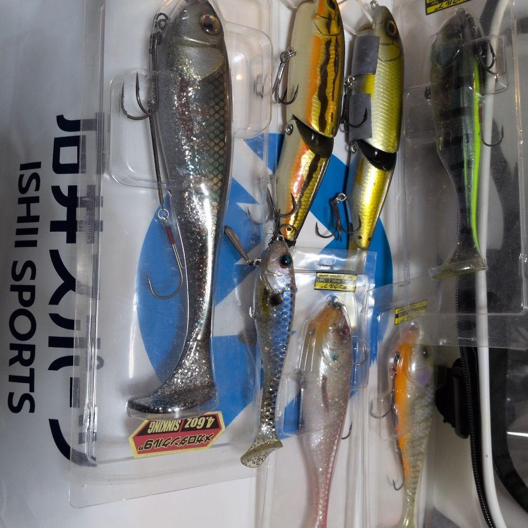 Added Dows Swimr 180, Swimbaits, and a set of 8 big baits. - Image 1