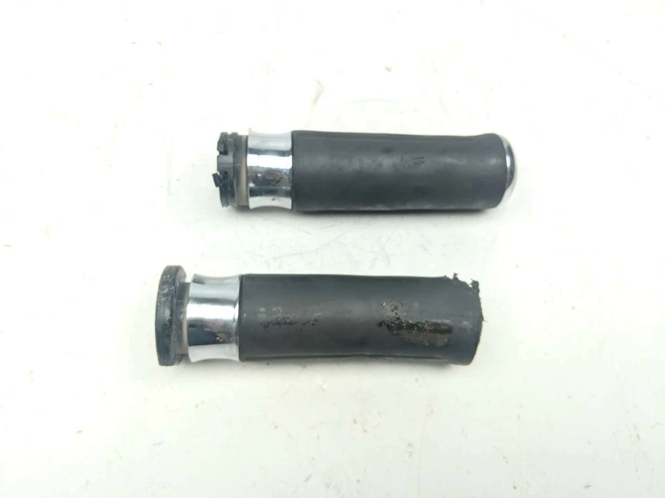 Tubo y empuñaduras del acelerador Harley Davidson Street Glide FLHX 07 Foto 4 de 4