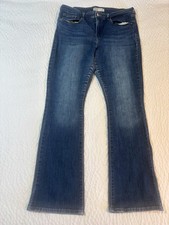 Levi Strauss Jeans Women  s 16M Mid Rise Bootcut Medium Wash Signature Distressed