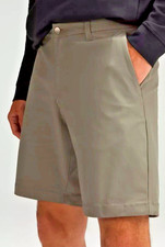 NEW Lululemon Men Size 30 Grey Sage Commission Classic-Fit Short 9" Inseam