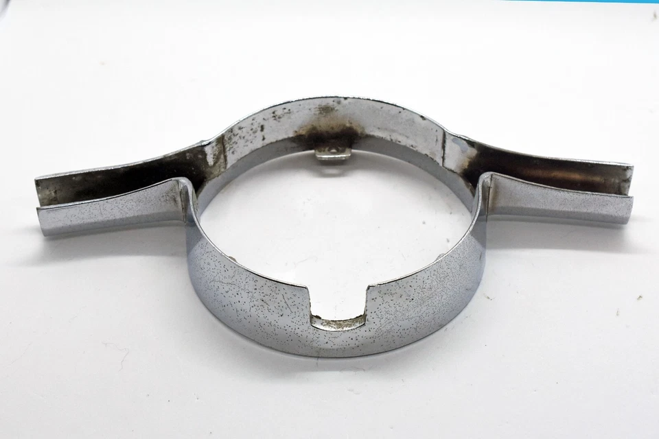 原装 1954 年 1955 年哈德逊大黄蜂/黄蜂方向盘中心 22975 - 复古 — 第 4/4 张图片