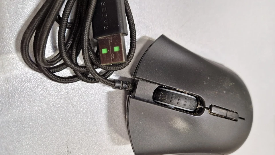 Razer Deathadder Elite Verkabelt Gaming Maus RZ01-0201 Gebraucht Aktiv - Bild 3 von 4