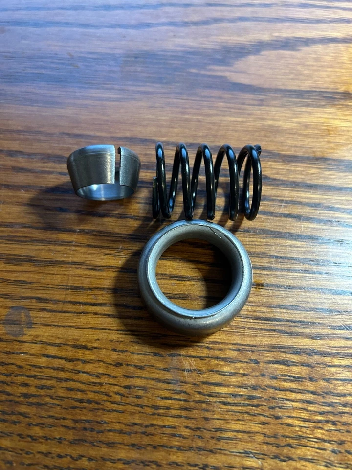 Ford Truck F-100 1961-1963 61-63 kit de cojinete superior con manguito de metal y resorte Foto 2 de 3