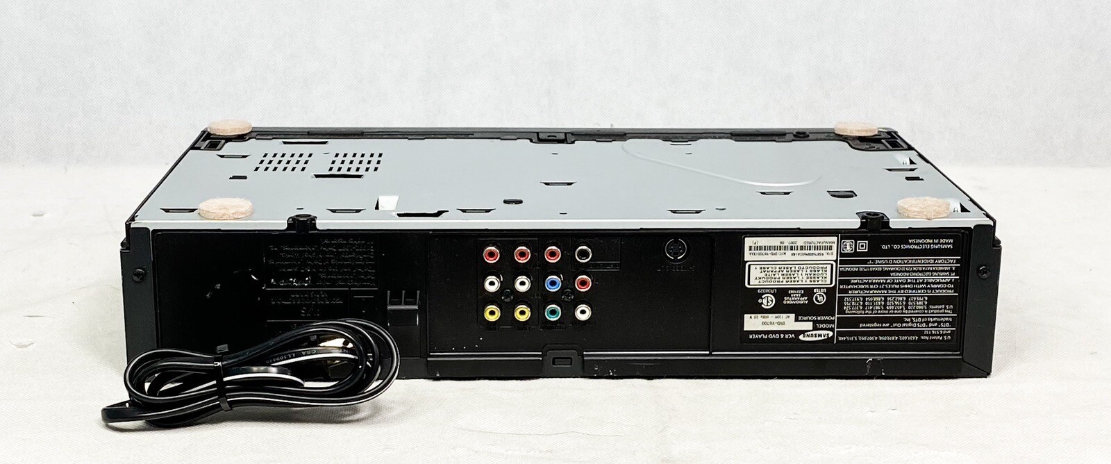 Samsung DVDV6700 VCR DVD COMBO DVD VHS Player RECORER, No Remote