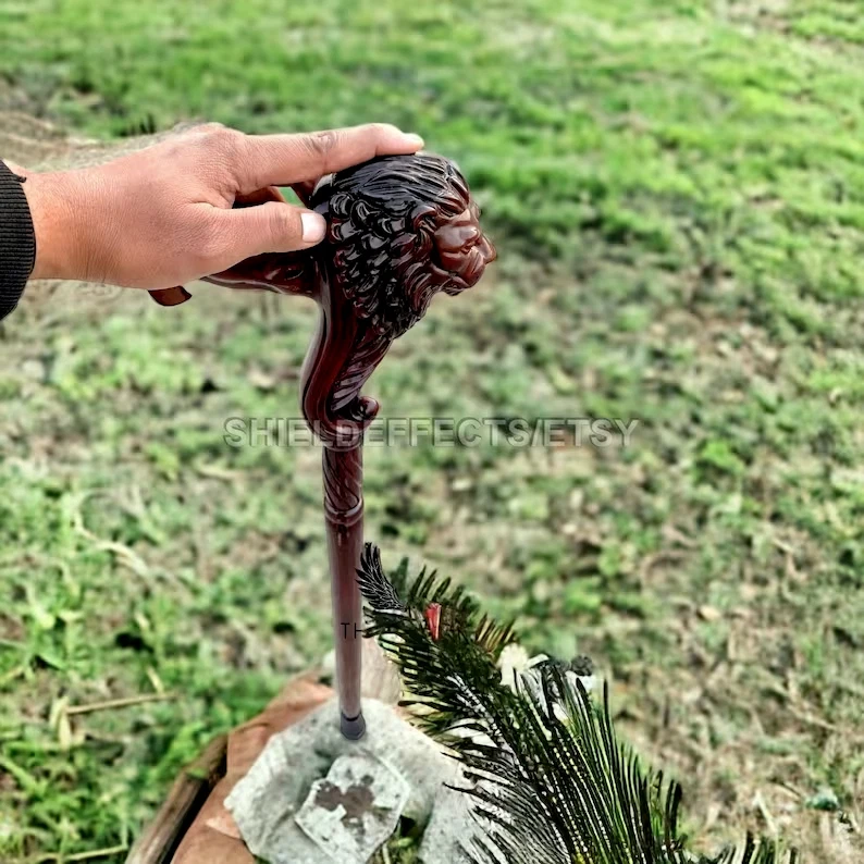 Bastón de madera bastón cabeza de león agarre de palma mango ergonómico madera animal tallada Foto 3 de 4