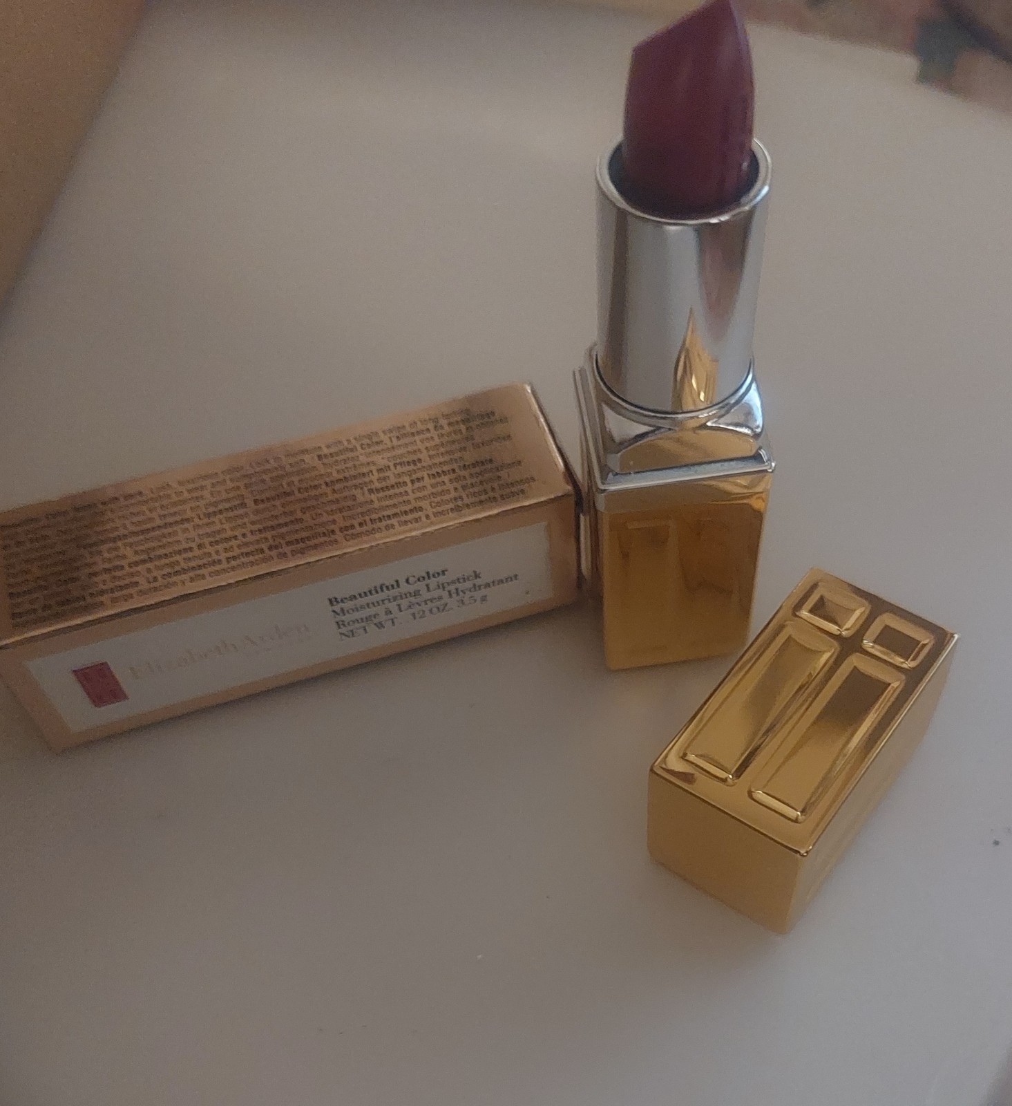 ELIZABETH ARDEN BEAUTIFUL COLOR LIPSTICK 04 RED TO WEAR