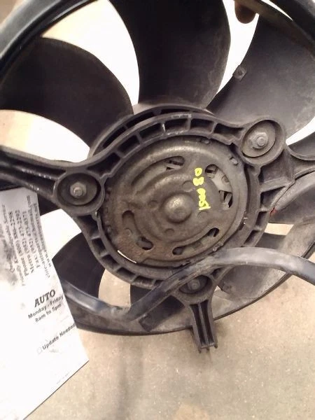 Conjunto de ventilador de motor de ventilador de radiador detrás del radiador para 00-04 AUDI A6 264067 Foto 3 de 4