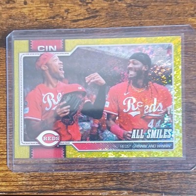 Topps 2026 Series Two All Smiles Cincinnati Reds #553 De La Cruz/Benson 288/399