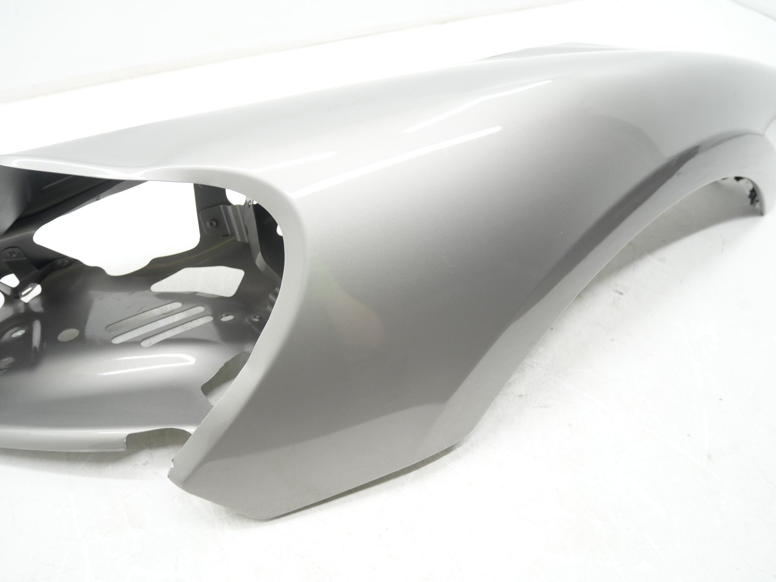 Used Front Driver Fender Left LH 2016-2021 McLaren 570s Blade Silver NOTE* OEM