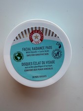 First Aid Beauty Facial Radiance Pads 28 pads