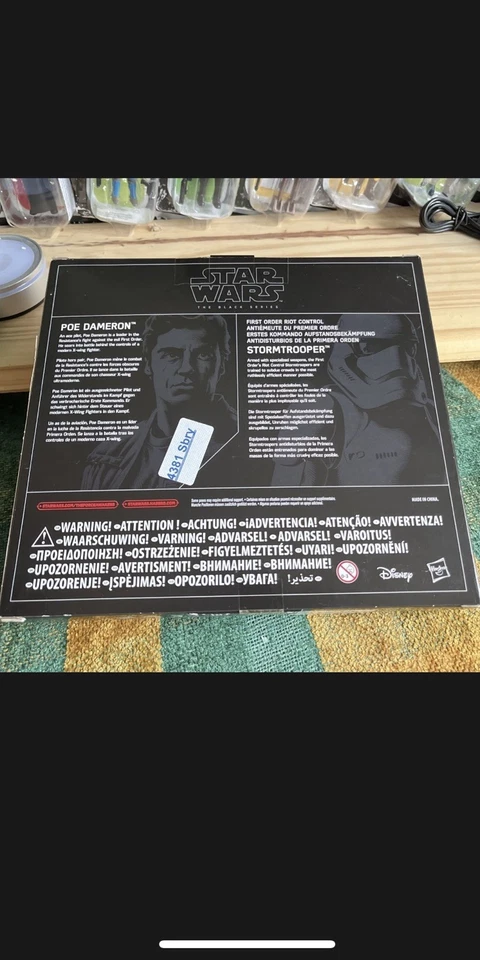 Star Wars The Black Series - Poe Dameron & First Order Riot Control Stormtrooper - Image 4 of 4