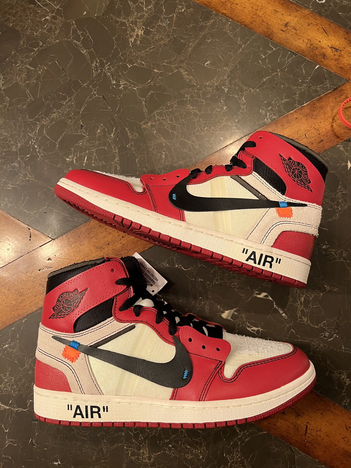 air jordan 1 retro high og chicago off white
