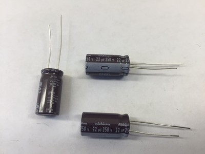25 pcs) UCS2E220MPD - Nichicon, 22uF 250v 105c Electrolytic
