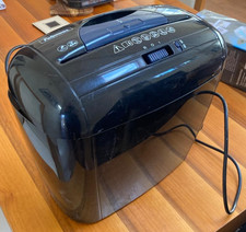 Fellowes P-35C Paper Shredder – Cross Cut Home / Office Shredder