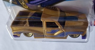 2026 Hot Wheels Bounce `n Bass in 1:64 # JJH32 HW Layin` Custom Lowrider
