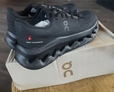 On Cloud Tilt UK Size 6 Triple Black Running Trainers