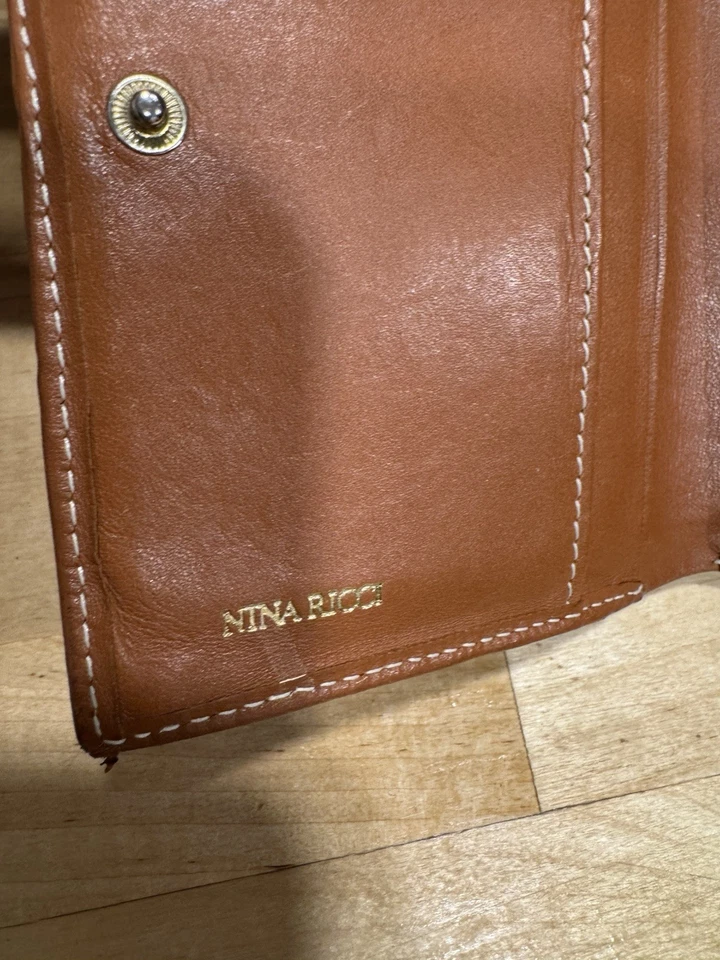 Genuine NINA RICCI Paris Black/Brown Pebble Leather Medium Organizer Wallet-Thin - Image 3 of 4