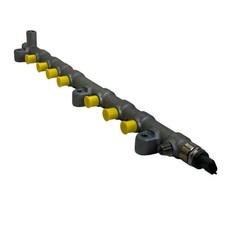 3005792C1 Genuine International Fuel Rail Assembly