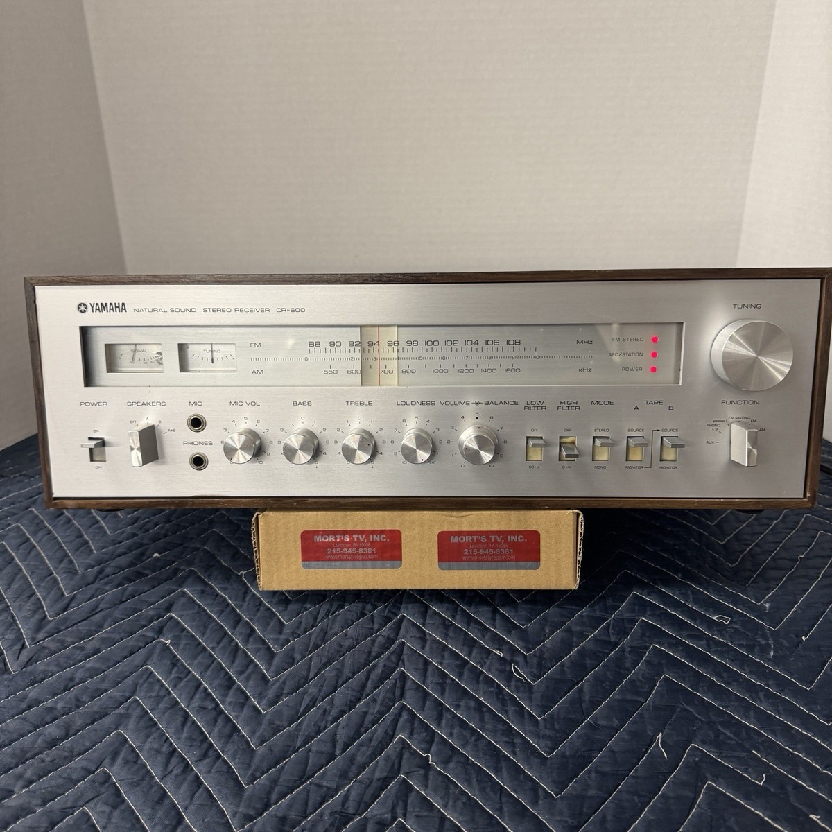YAMAHA ヤマハ CR-600 AM/FM ステレオレシーバー 希少 良品 YAMAHA CR-600 VINTAGE AM/FM STEREO RECEIVER - SERVICED - CLEANED