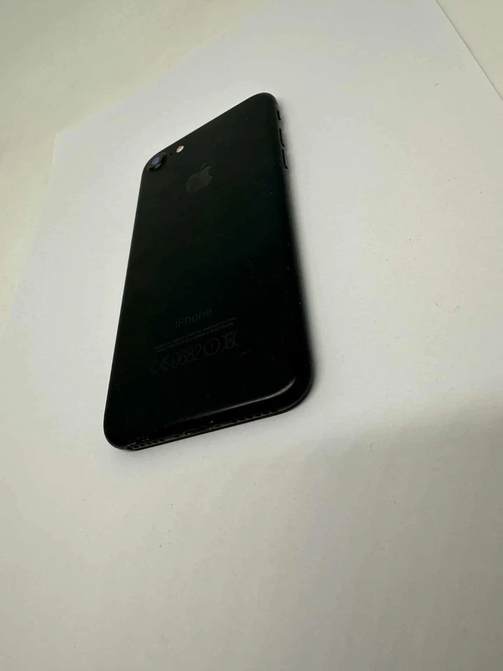 Apple iPhone 7 32GB Unlocked Sim Free 4G Good Condition 83% - Image 3 of 4