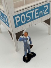 F11311 - Greenhills Painted Drinking Driver 1.32 Scale for Scalextric Carrera et