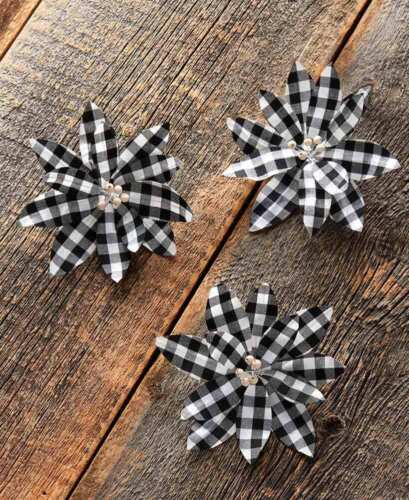 Set of 3 White & Black Buffalo Plaid Poinsettia Christmas Tree Clip Ornaments - 第 1/2 張圖片