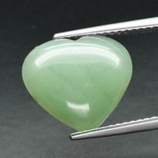 JADE 3.81 ct Light Green Heart Cabochon 13.0x11.6x3.4mm Type - A - Natural Burma