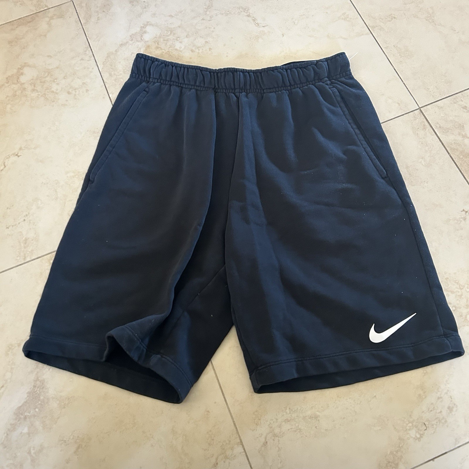 Nike Mens Size Medium M Standard Fit Athletic Sweat Shorts