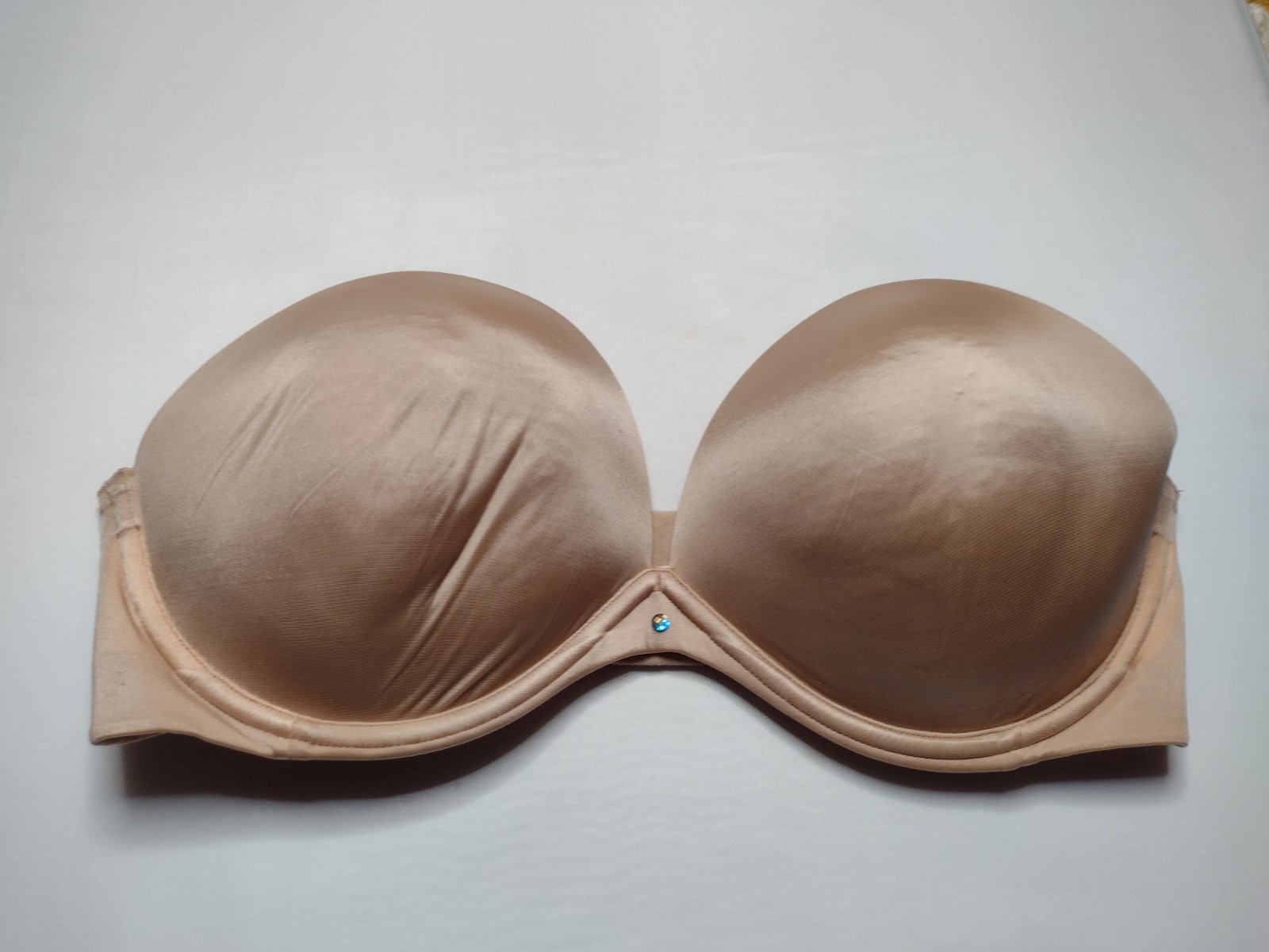 Victoria's Secret Very Sexy Strapless Bra 36D Beige Underwire Padded A30
