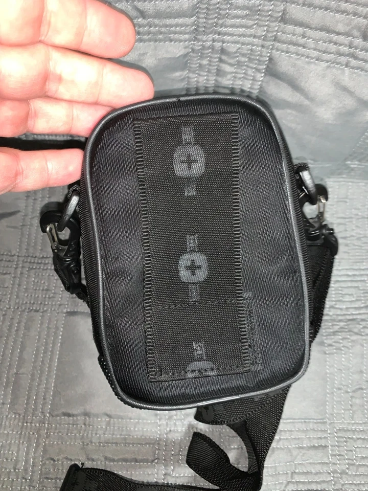 Estuche para cámara SLR Swiss Gear by Wenger The Scope de nailon con correa GA-7812-13 Foto 4 de 4