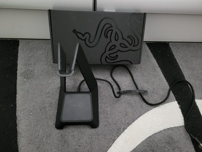 Razer Base Station - Headsethalterung - RGB Beleuchtung - USB Ports