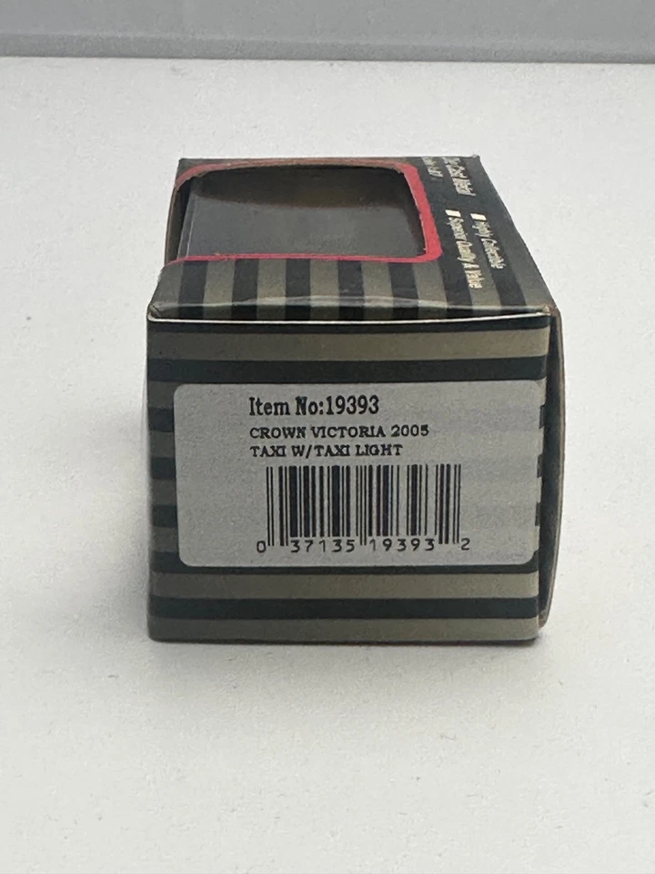 HO 1/87 scale diecast Model Power Ford Crown Victoria Yellow Cab Taxi checker - Image 4 of 4