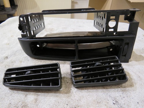 VW Golf 3 III Radioschacht Lüftungsdüse Mittelkonsole 1H6819736 1H6819732 Düse