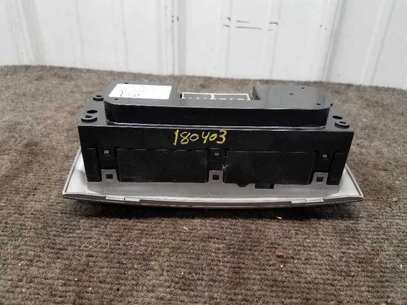 Subaru Forester XS 2004 control de temperatura - temperatura automática Foto 4 de 4