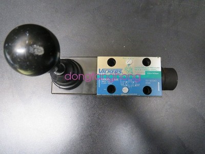 Vickers DG17V-3-2C-60 Solenoid Valve FedEx or DHL or UPS