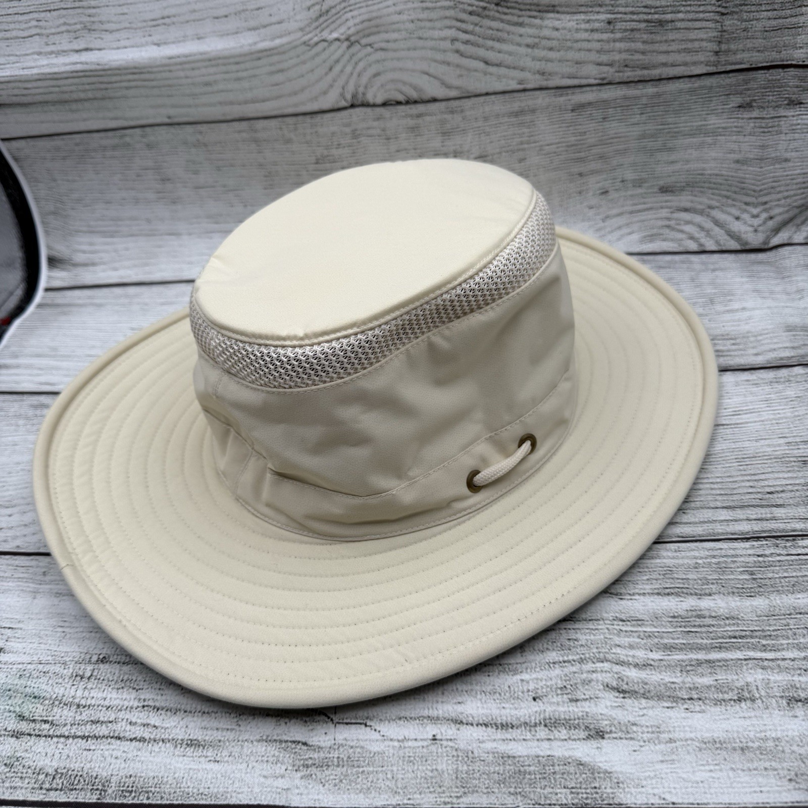 Tilley Airflo Waterproof Vented Safari Fishing Hat 7 1/2 7.5