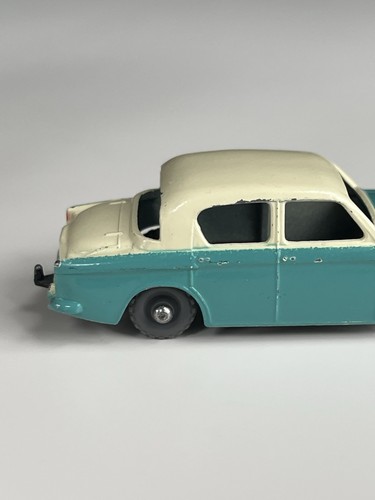 Lesney Matchbox #43 Hillman Minx Blue/White Top Gray Wheels - Picture 8 of 10