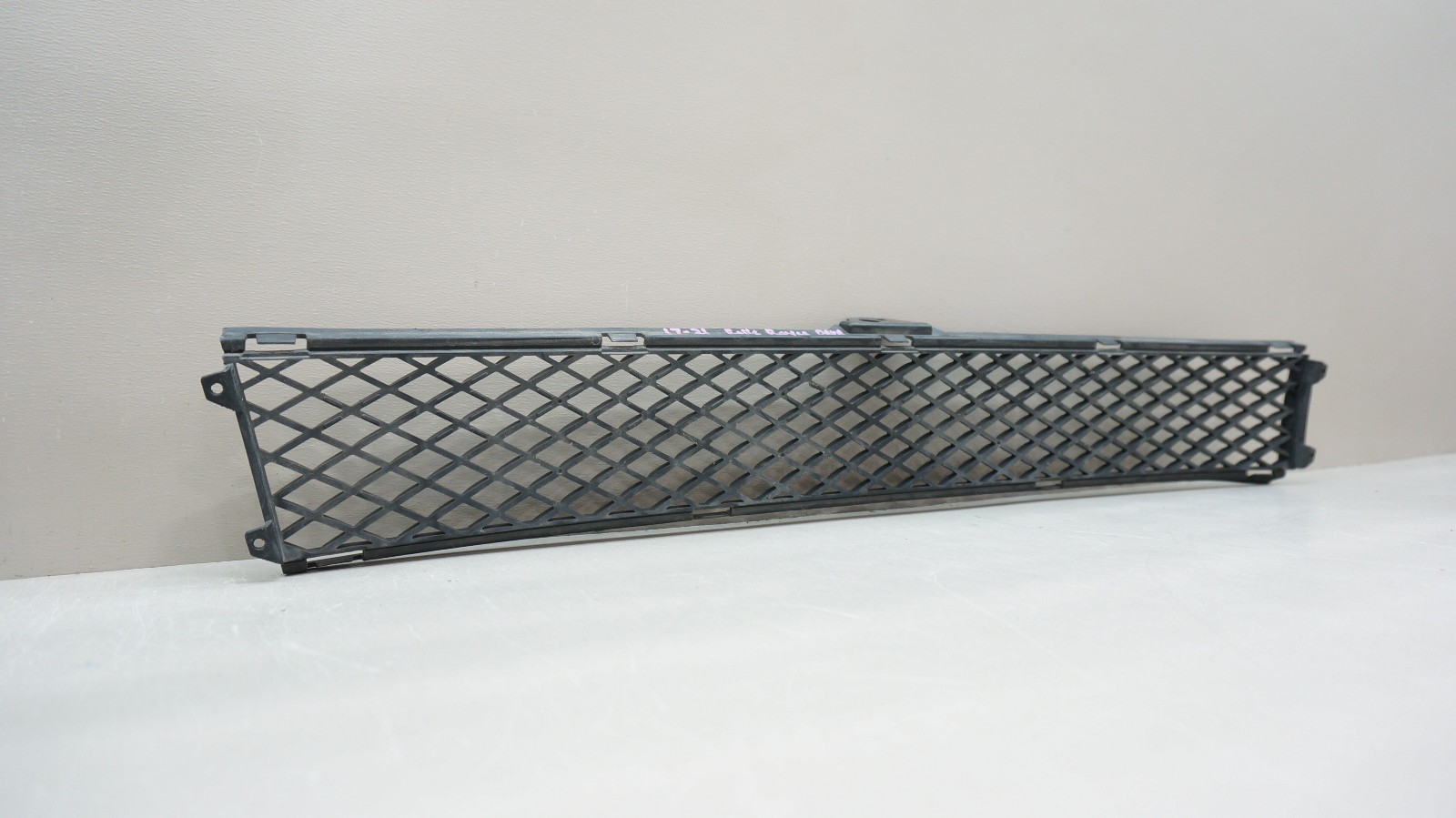 2017-2023 ROLLS ROYCE DAWN WRAITH FRONT LOWER GRILLE 51117370604 OEM