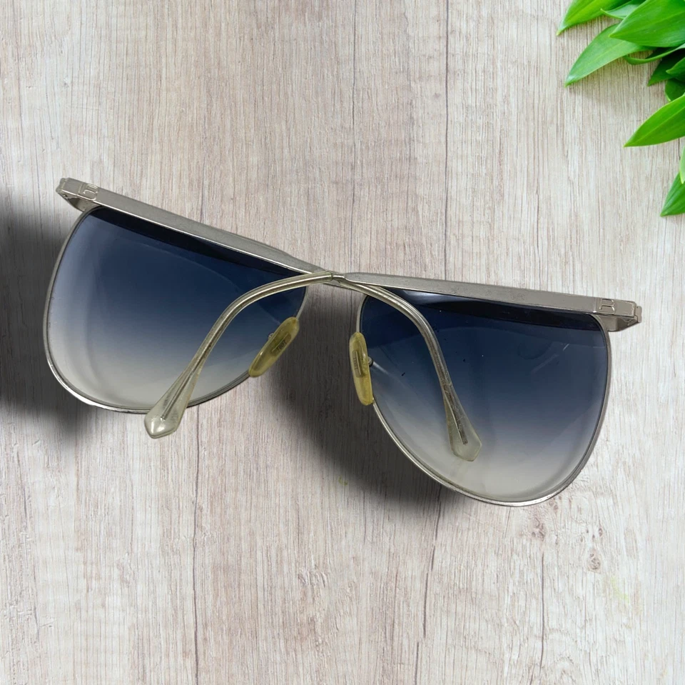 Винтажные солнцезащитные очки 1980-х Laura Biagiotti OXSOL T1473 матовые серебристые с бровями - Изображение 4 из 4