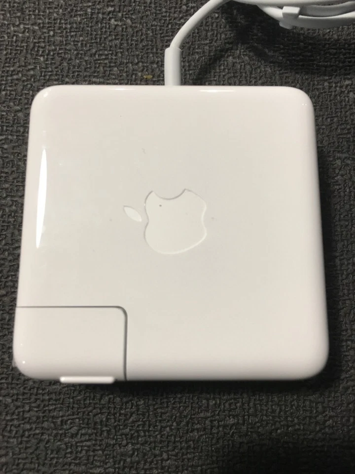 Lot of 2 100% Genuine Apple 85W MagSafe 2 Adapter ( MacBook Pro Retina) A1424 - Image 2 of 4