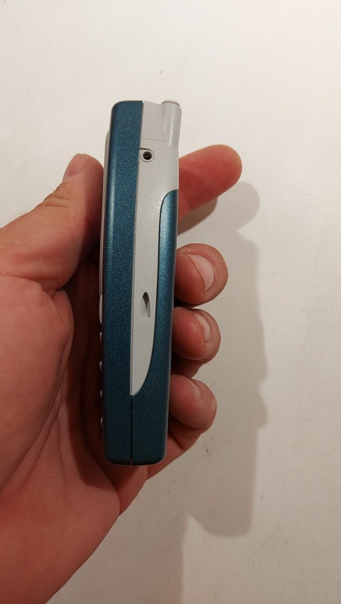 3504.Nokia 2275 Very Rare - For Collectors - Unlocked - - No Sim