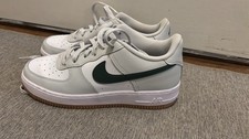 Nike Air Force 1 Low Big Kid Size 7. White/gray/dark Green Excellent Condition