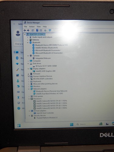 Dell Latitude 3190 11.6 Inch Windows 11 Netbook - QC/4GB/128GB SSD - Has Issues - Picture 4 of 15