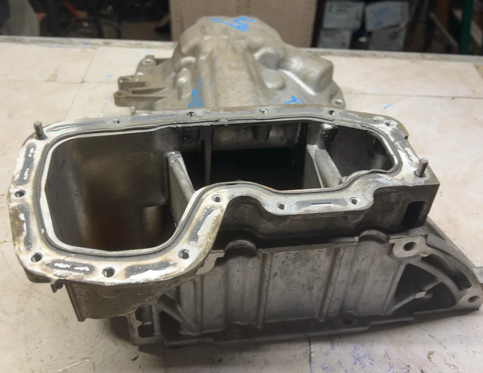 2013-23 DODGE RAM 1500 11-15 DURANGO GRAND CHEROKEE 3.6L Upper Oil Pan Assembly - Image 3 of 4